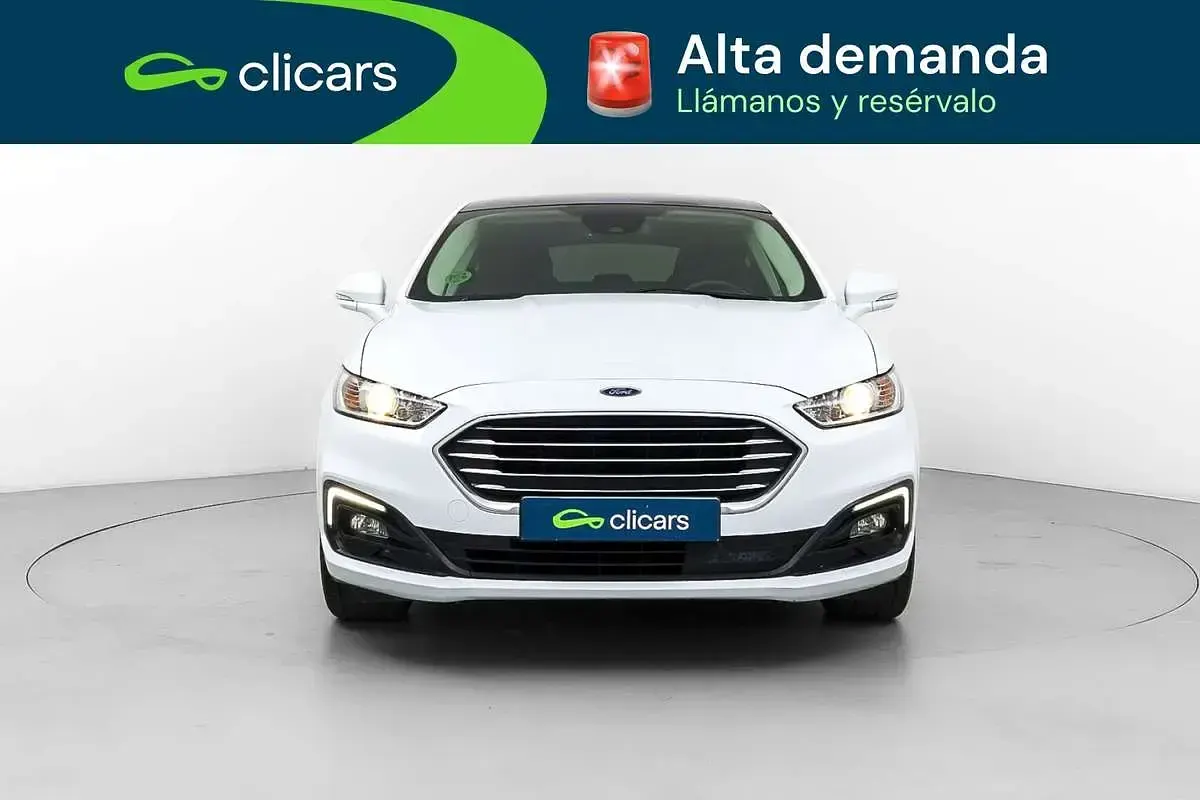 Usado Ford Mondeo Titanium 167 CV (122 kW) 2019 Blanco Berlina
