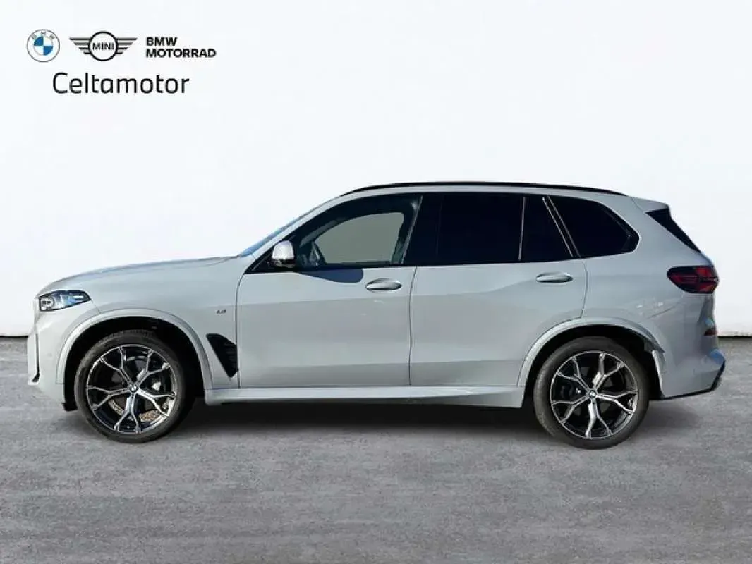 Usado BMW X5 Comfort Edition 306 CV (225 kW) 2025 Gris SUV
