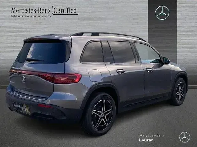 Usado Mercedes EQB250 139 kW (190 CV) 2025 Gris montaña SUV