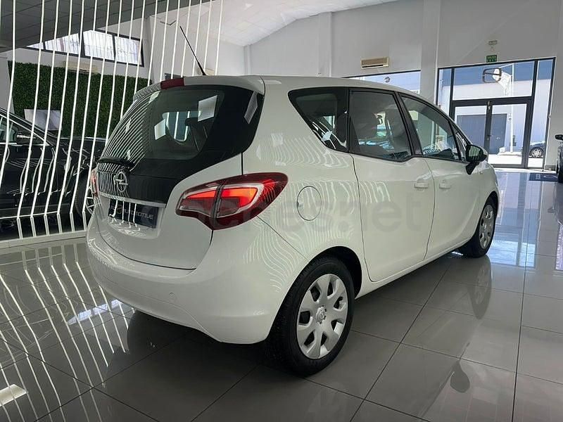 Usado Opel Meriva Selective 110 CV (80 kW) 2015 Blanco Monovolumen