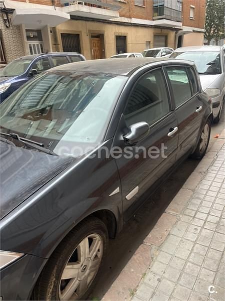Usado Renault Mégane II Dynamique 120 CV (88 kW) 2005 Negro Berlina