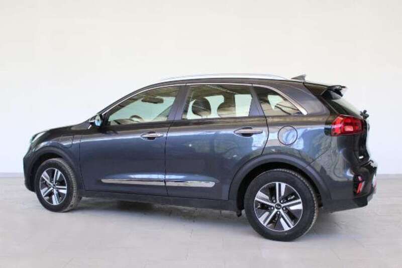 Usado Kia Niro 141 CV (103 kW) 2018 Gris SUV