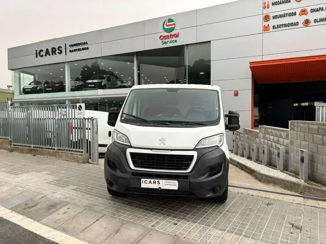 Usado Peugeot Boxer 109 CV (80 kW) 2018 Blanco Van