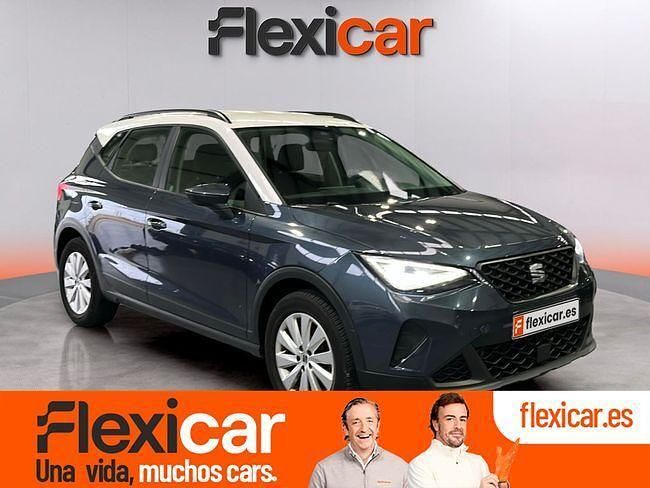 Usado Seat Arona Style 110 CV (80 kW) 2022 Gris SUV