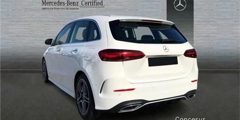 Usado Mercedes B250e 218 CV (160 kW) 2024 Blanco Monovolumen