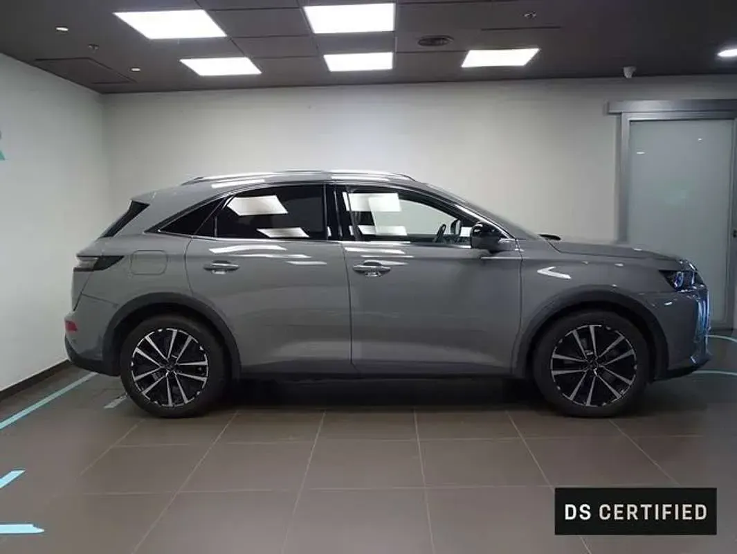 Usado DS Automobiles DS7 Crossback Opera 299 CV (219 kW) 2023 Gris SUV
