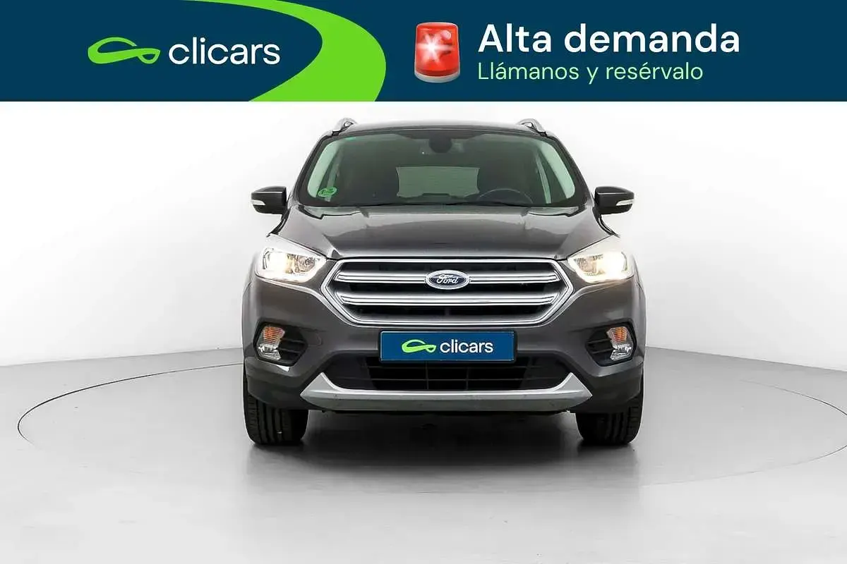 Käytetty Ford Kuga Trend 150 HP (110 kW) 2018 Harmaa Katumaasturi