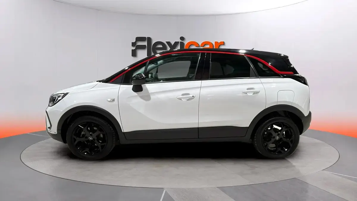 Usado Opel Crossland 110 CV (80 kW) 2023 Blanco SUV