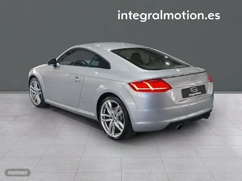 Usado Audi TT Premium 230 CV (169 kW) 2018 Gris Coupe