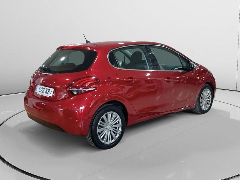 Usado Peugeot 208 Allure 110 CV (80 kW) 2017 Rojo Utilitario