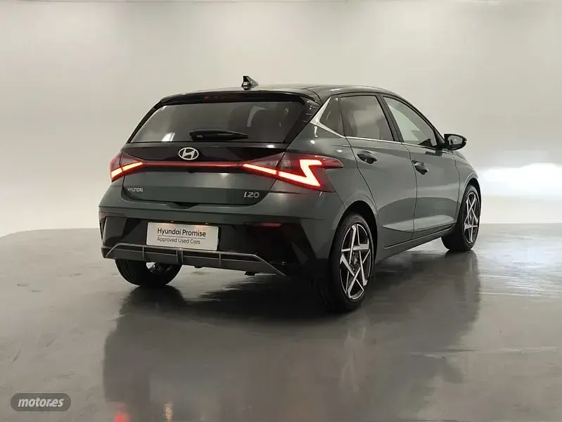 Nuevo Hyundai i20 90 CV (66 kW) 2026 Verde Utilitario