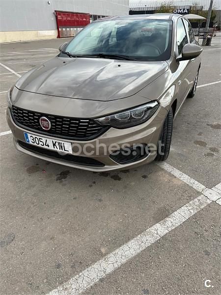 Gris / plata Usado 2019 Fiat Tipo Business Familiar | 9900 € (Buen precio) - Imagen 1/4