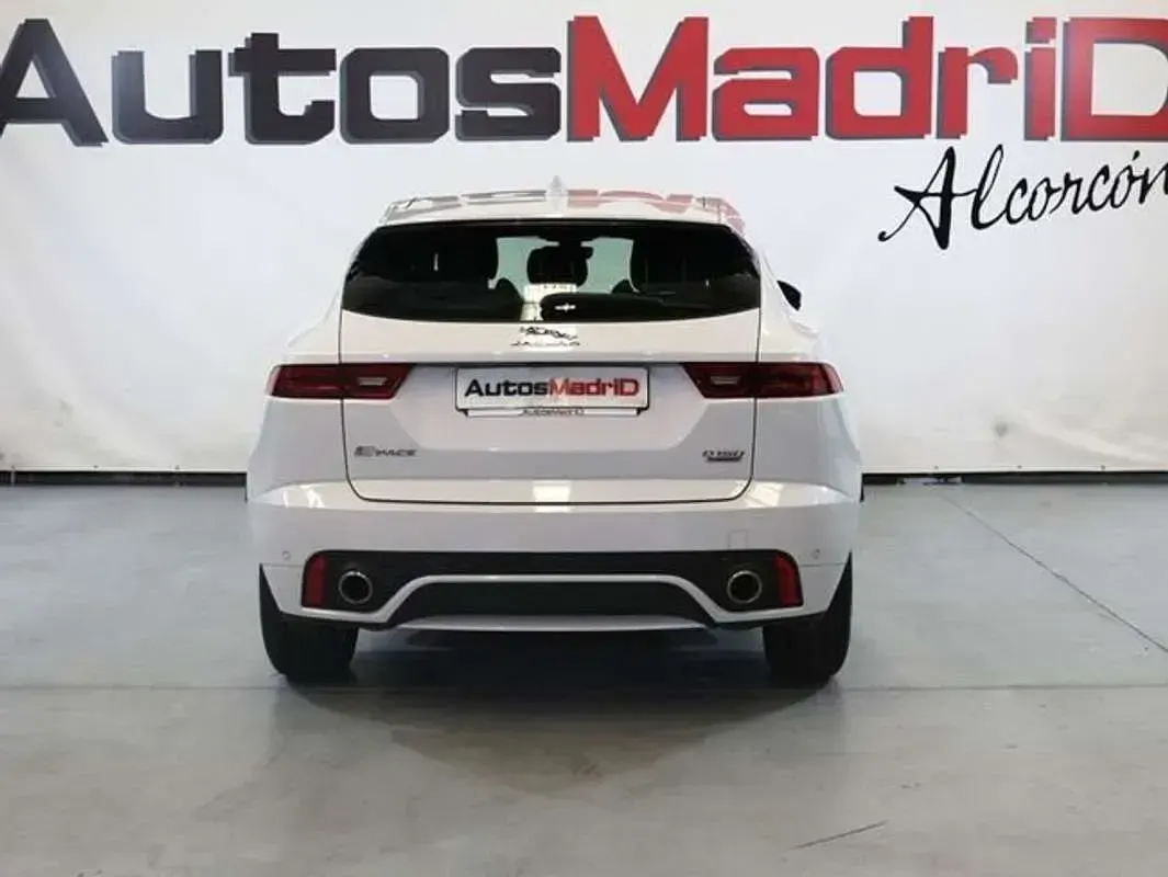Usado Jaguar E-Pace R-Dynamic 150 CV (110 kW) 2019 Blanco SUV