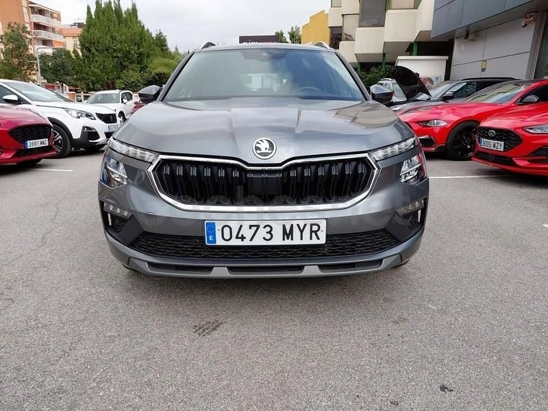 Usado Skoda Kamiq Sport 150 CV (110 kW) 2025 Gris / plata SUV
