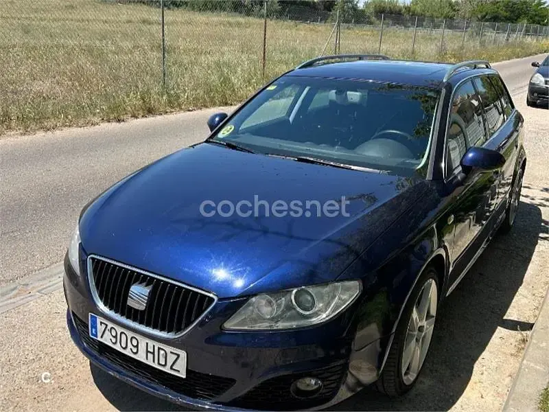 Usado Seat Exeo Sport 143 CV (105 kW) 2011 Azul Familiar