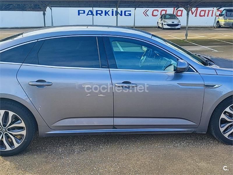 Usado Renault Talisman Initiale Paris 160 CV (117 kW) 2016 Gris / plata Berlina