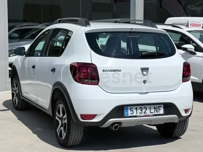 Usado Dacia Sandero Stepway 101 CV (74 kW) 2022 Blanco Berlina