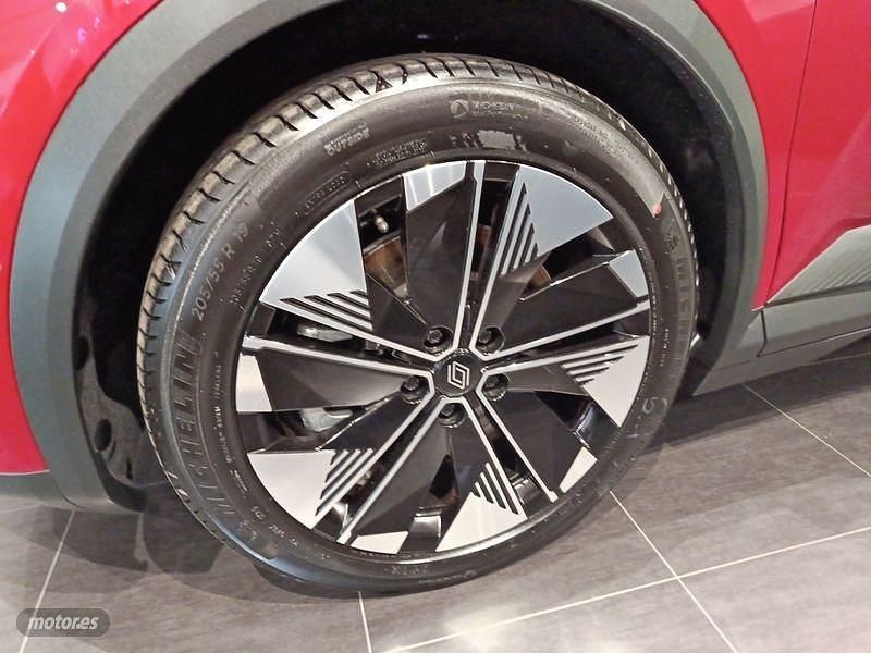 Usado Renault Scenic E-Tech Techno 159 kW (217 CV) 2025 Rojo SUV