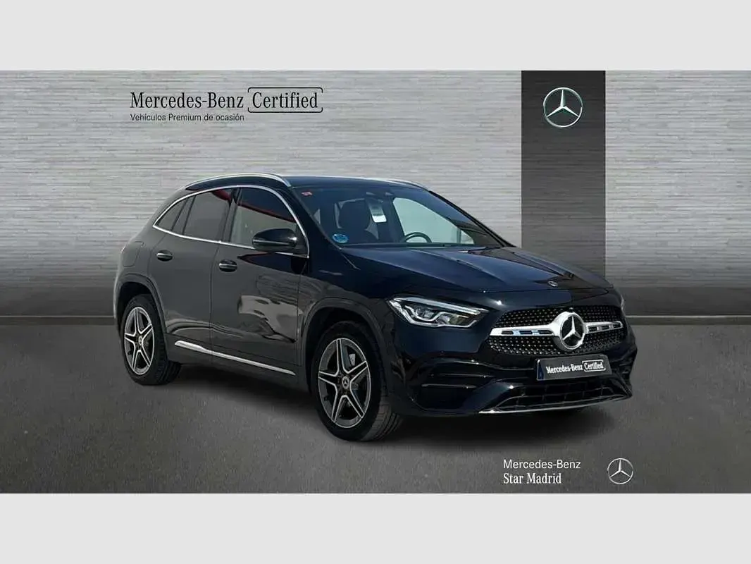 Usado Mercedes GLA250 218 CV (160 kW) 2021 Negro SUV