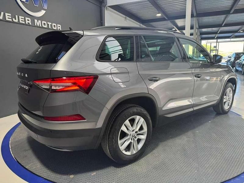 Begagnad Skoda Kodiaq SportLine 150 HK (110 kW) 2023 Grå SUV
