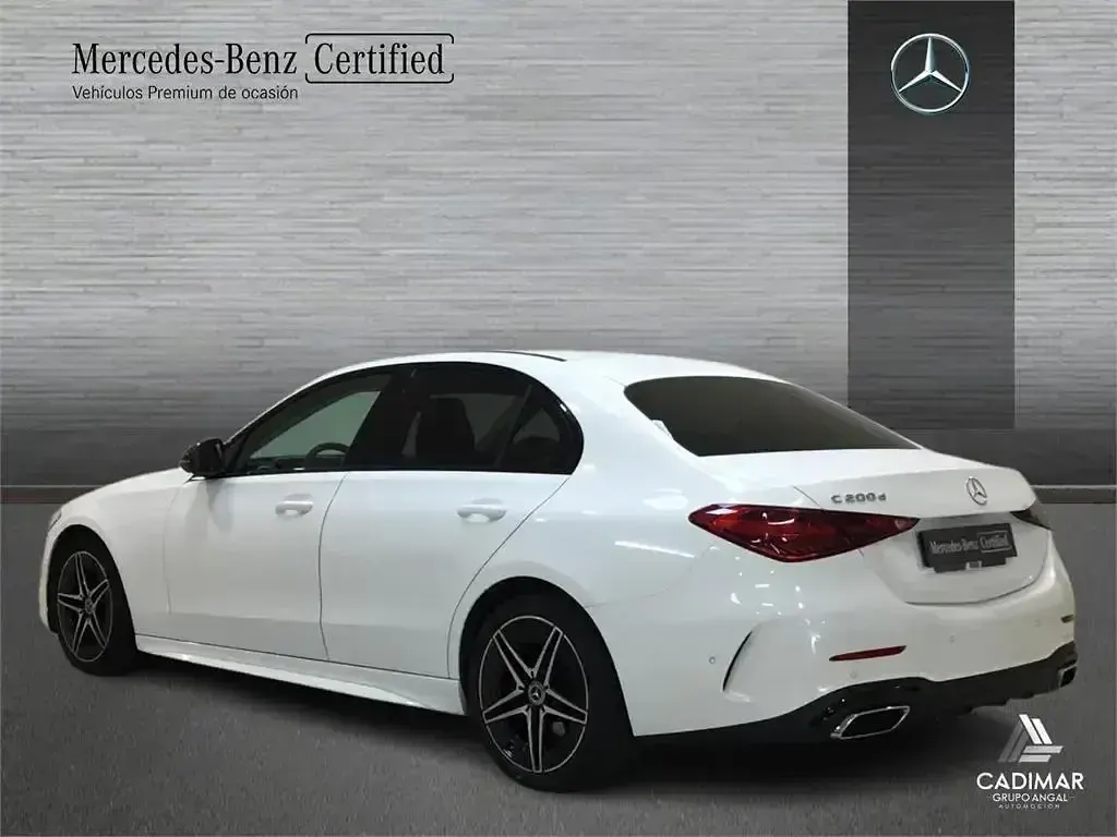 Occasion Mercedes C200 AMG line 163 PK (119 kW) 2023 Wit Sedan