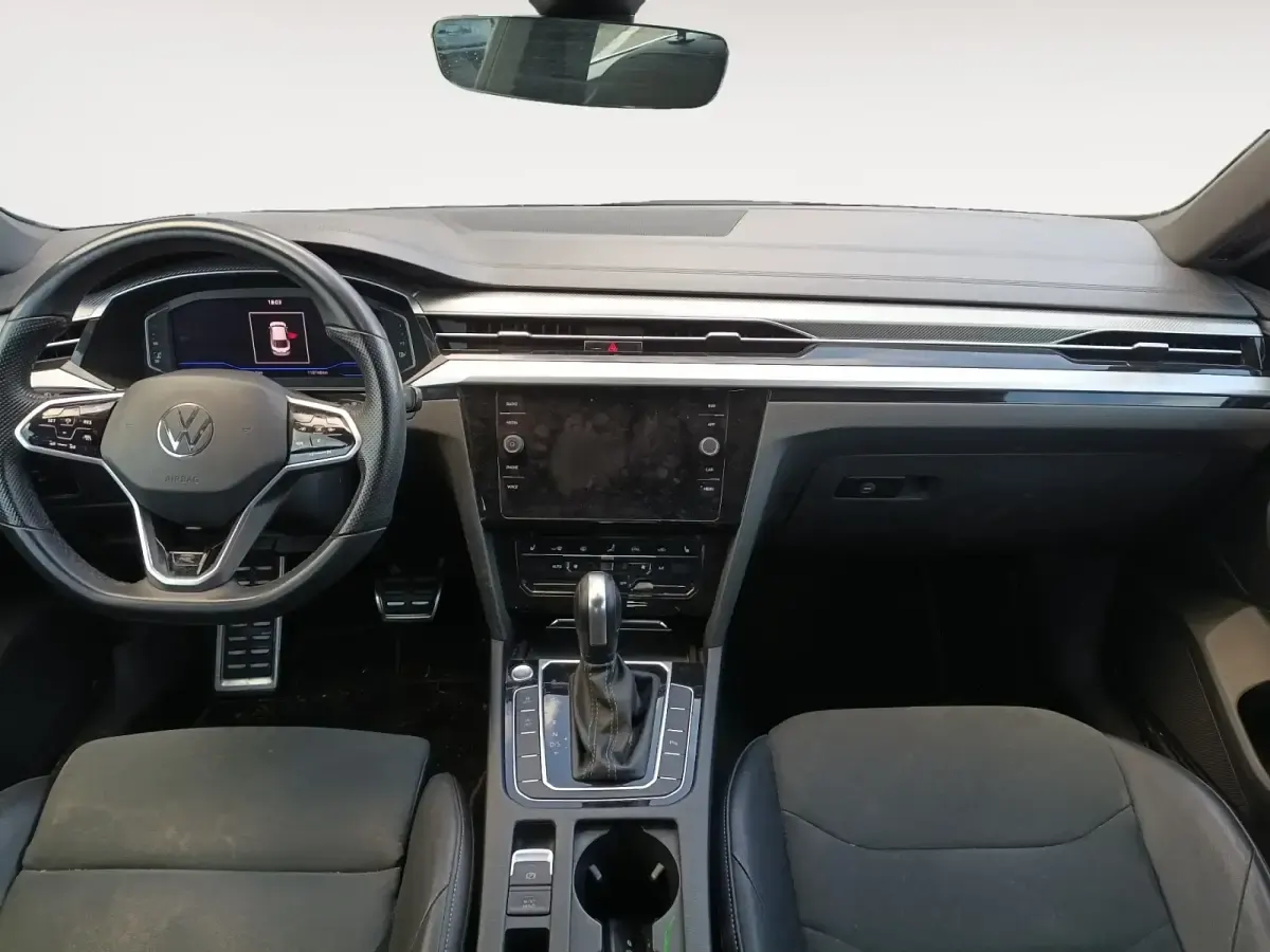 Usado VW Arteon R-line 150 CV (110 kW) 2020 Gris/plata