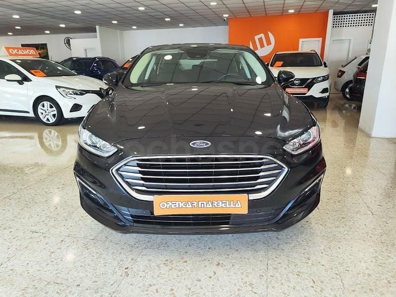 Usado Ford Mondeo Titanium 187 CV (137 kW) 2021 Negro Familiar