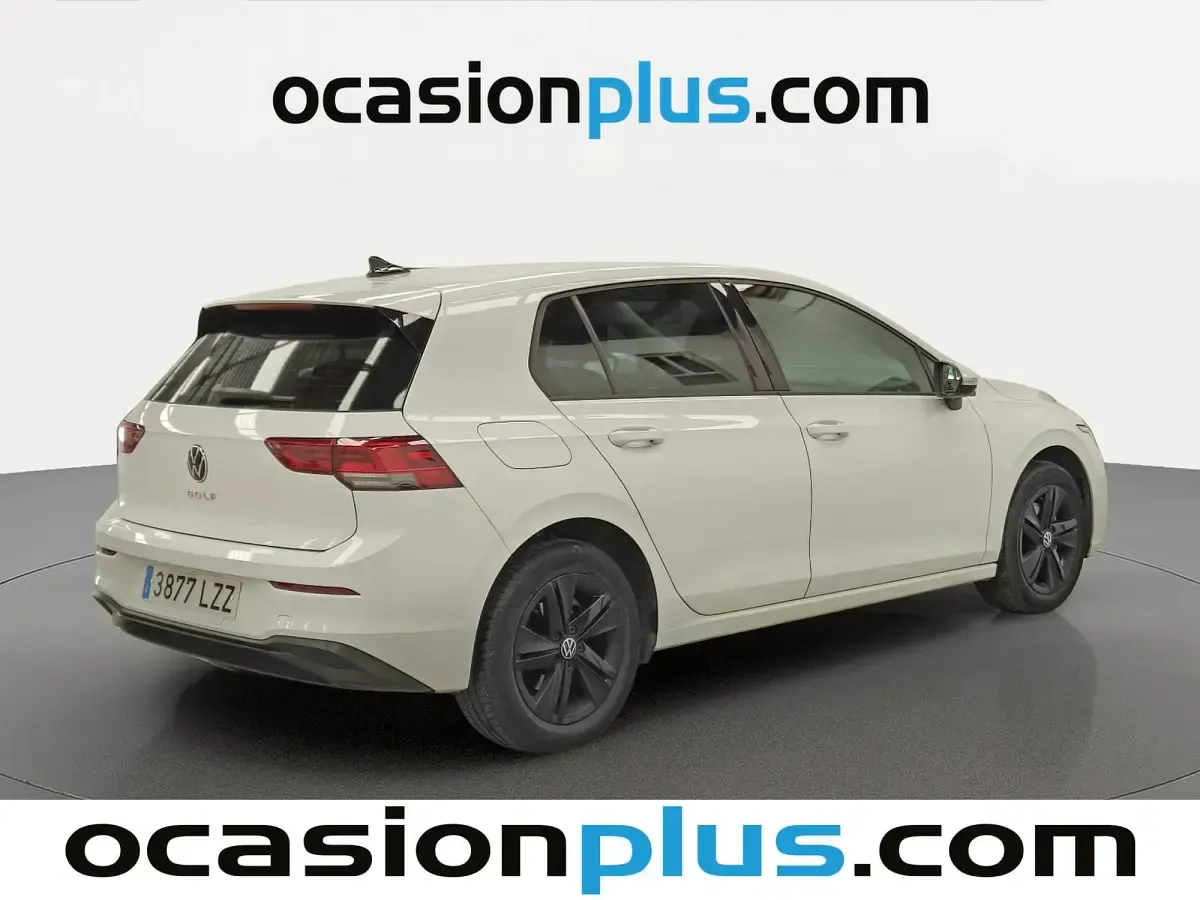 Usado VW Golf VIII Life 116 CV (85 kW) 2022 Blanco Utilitario