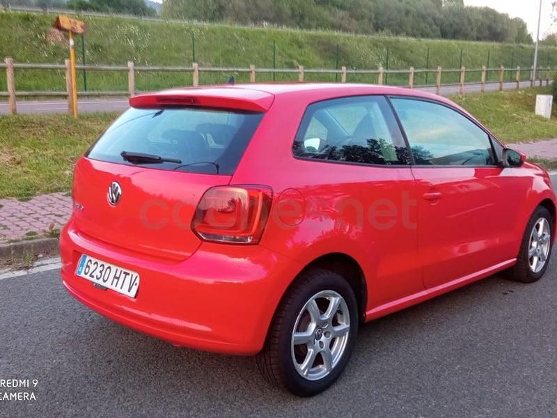 Usado VW Polo Advance 70 HP (51 kW) 2013 Vermelho Citadino