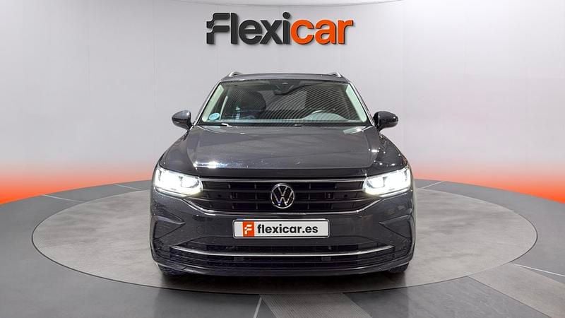 Usado VW Tiguan Life 150 CV (110 kW) 2022 Gris SUV