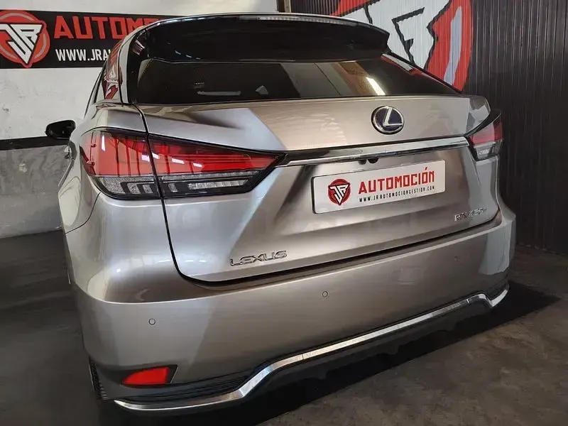 Usado Lexus RX450h 313 CV (230 kW) 2022 Gris / plata SUV