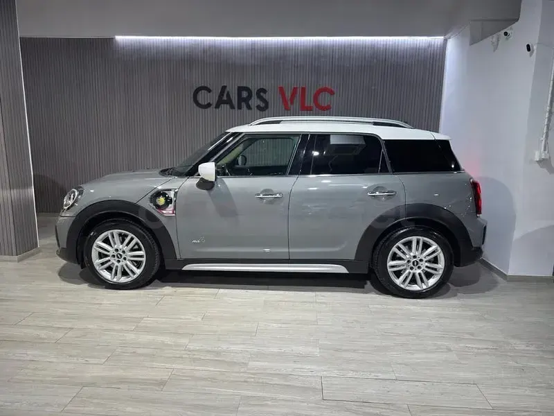 Usado Mini Cooper Countryman 220 CV (161 kW) 2023 Gris / plata SUV