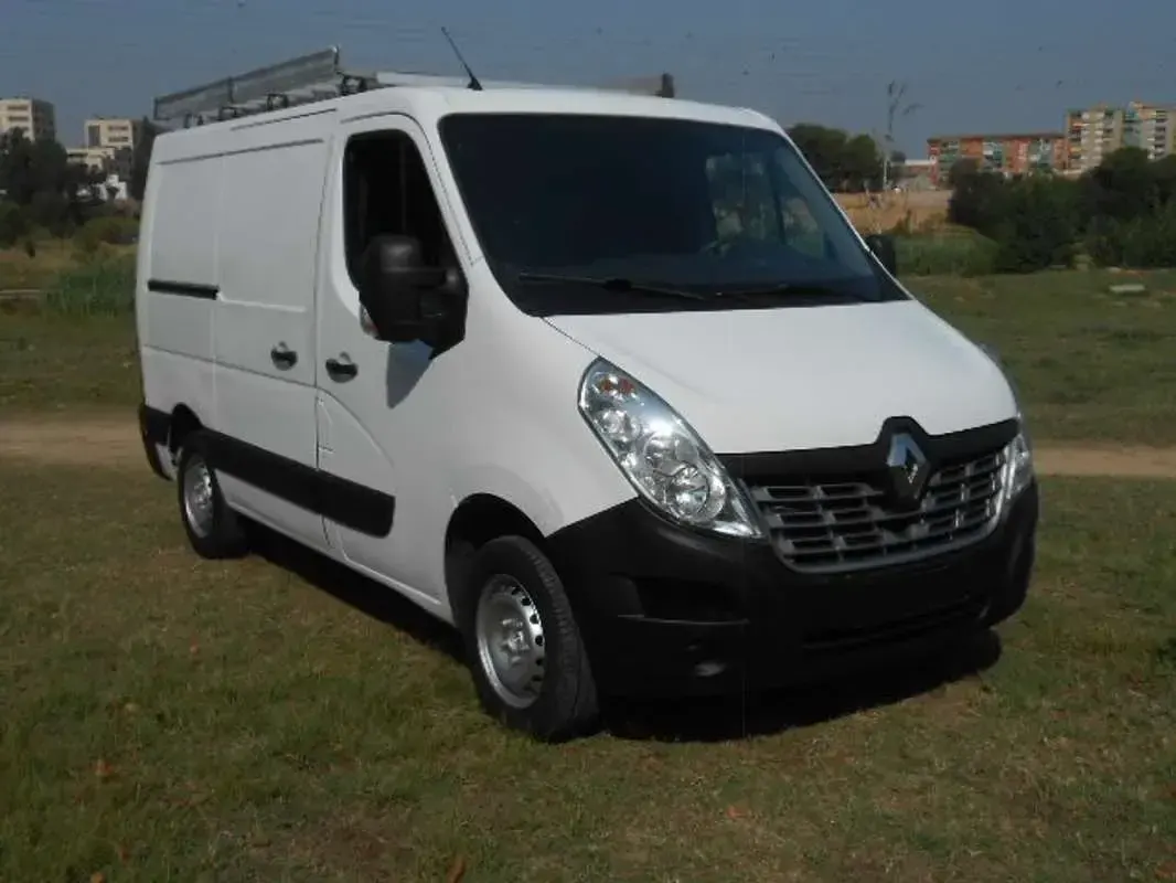 Usado Renault Master 110 CV (80 kW) 2018 Blanco Van