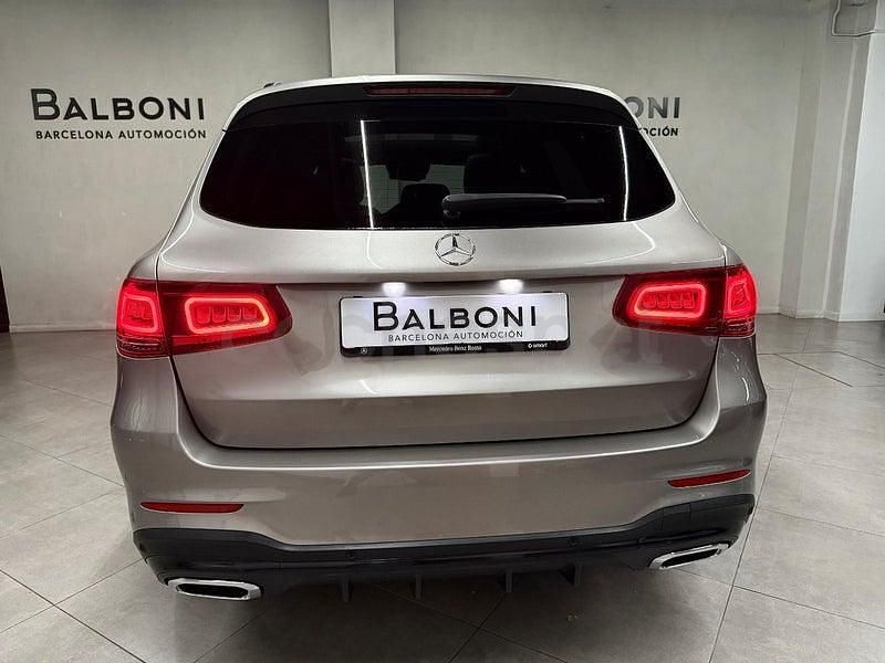 Usado Mercedes GLC300 245 CV (180 kW) 2021 Gris / plata SUV