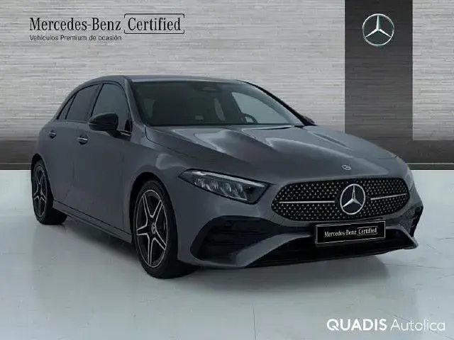 Usado Mercedes A250 224 CV (164 kW) 2023 Gris montaña