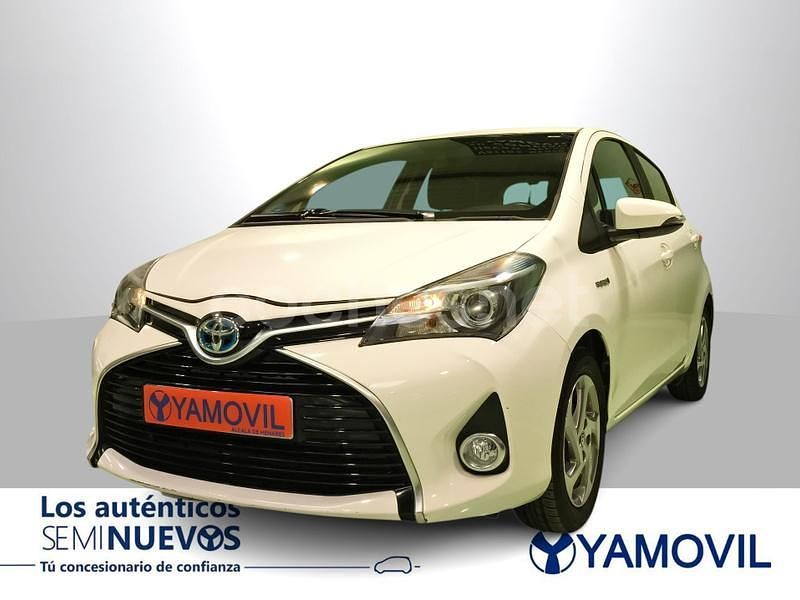 Blanco Usado 2015 Toyota Yaris Hybrid Active Berlina | 12.950 € (Precio justo) - Imagen 1/4