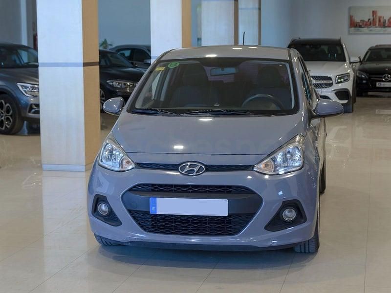 Usado Hyundai i10 67 CV (49 kW) 2014 Gris / plata Utilitario