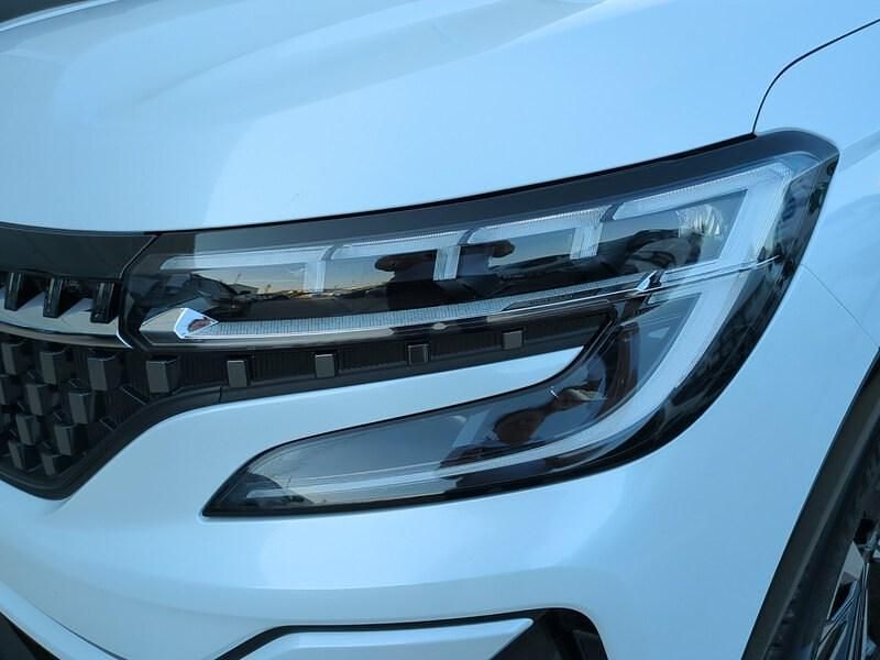 Usado Renault Austral Iconic 200 CV (147 kW) 2023 Blanco SUV