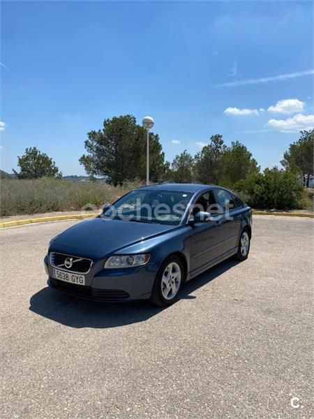 Azul Usado 2010 Volvo S40 Momentum Berlina | 5800 € (Precio justo) - Imagen 1/4