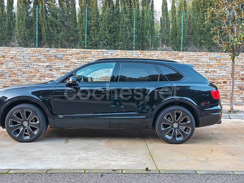 Usado Bentley Bentayga 550 CV (404 kW) 2019 Negro SUV