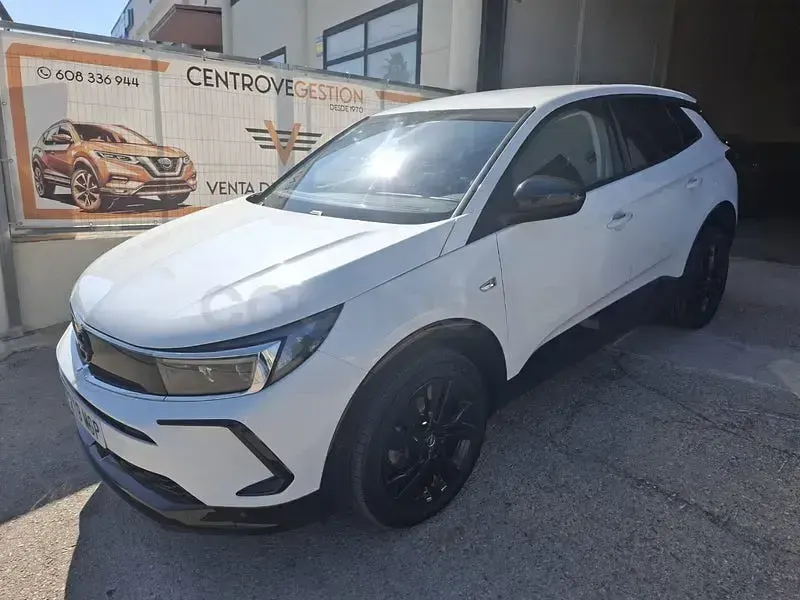 Usado Opel Grandland X 130 CV (95 kW) 2023 Blanco SUV