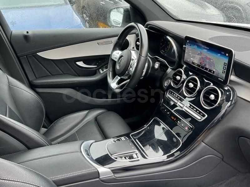 Usado Mercedes GLC220 194 CV (142 kW) 2022 Blanco Coupe