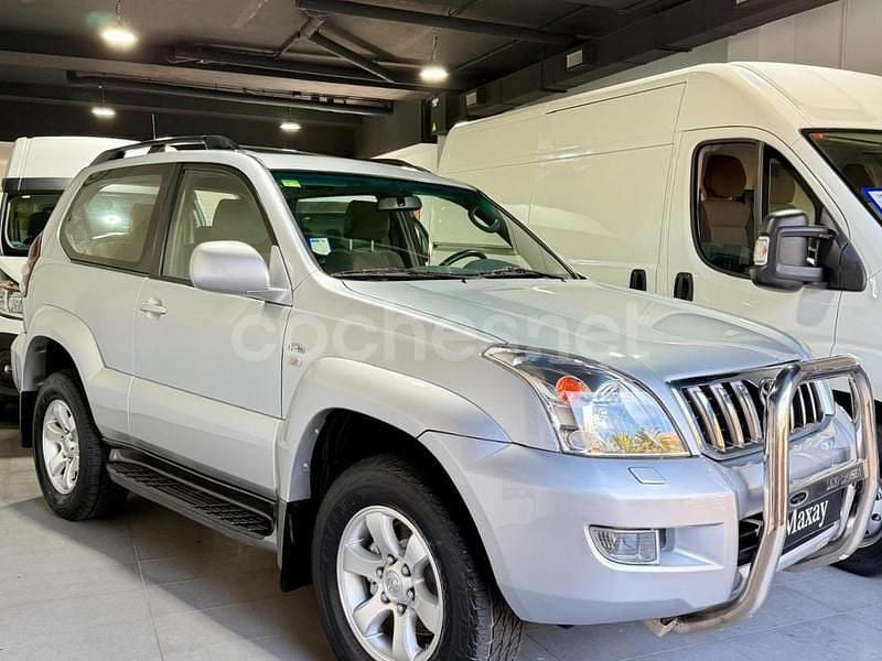 Gris / plata Usado 2004 Toyota Land Cruiser SUV | 29.990 € (Caro) - Imagen 1/4