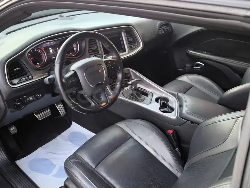 Usado Dodge Challenger 485 CV (356 kW) 2023 Verde Coupe