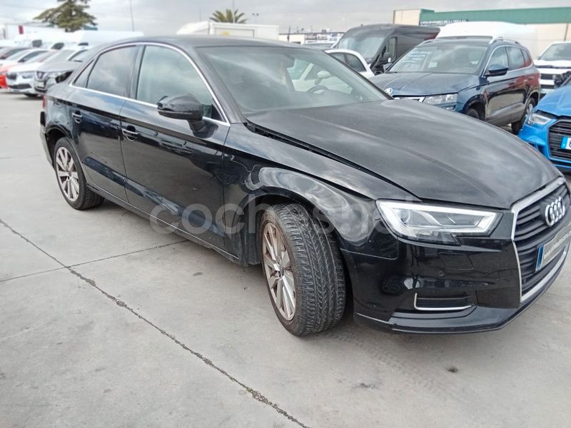 Negro Usado 2018 Audi A3 Berlina | 9900 € - Imagen 1/4