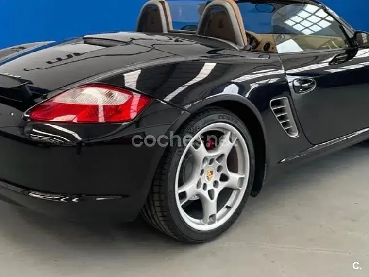 Usado Porsche Boxster 295 CV (216 kW) 2005 Negro Descapotable