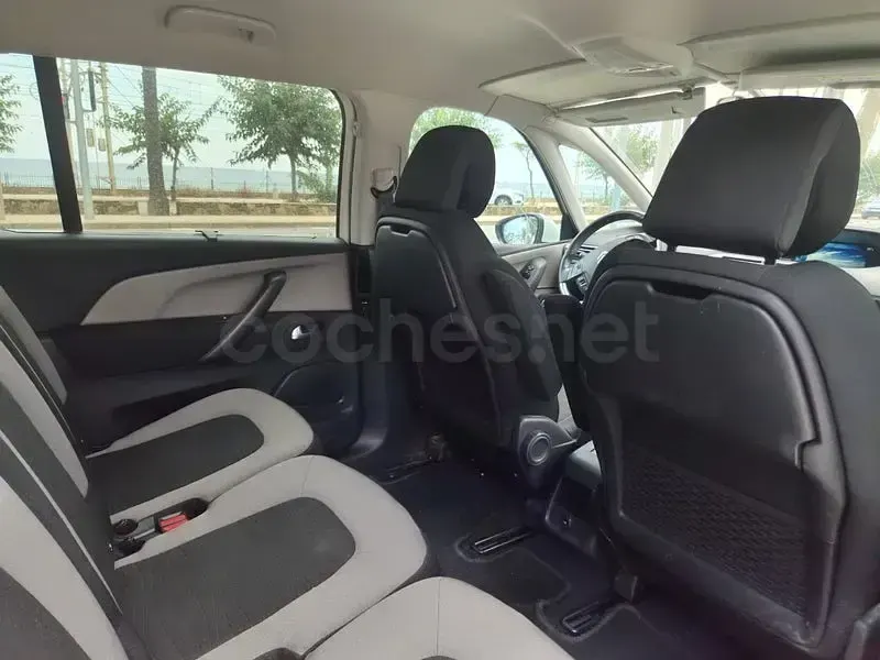 Usado Citroën Grand C4 Picasso Intensive 115 CV (84 kW) 2015 Blanco Monovolumen