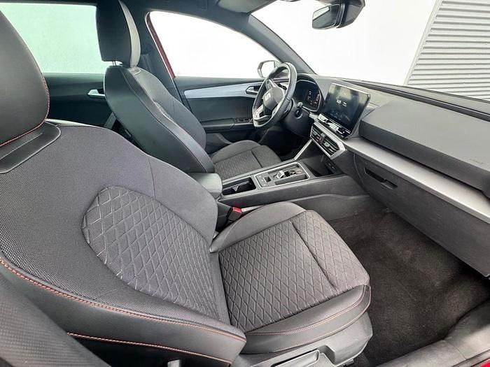 Usado Seat Leon FR 150 CV (110 kW) 2024 Rojo Berlina