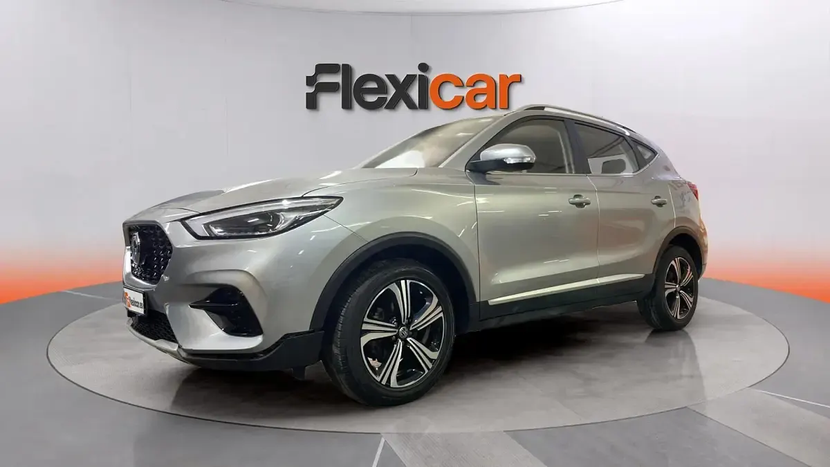 Usado MG ZS Comfort 106 CV (77 kW) 2023 Gris SUV