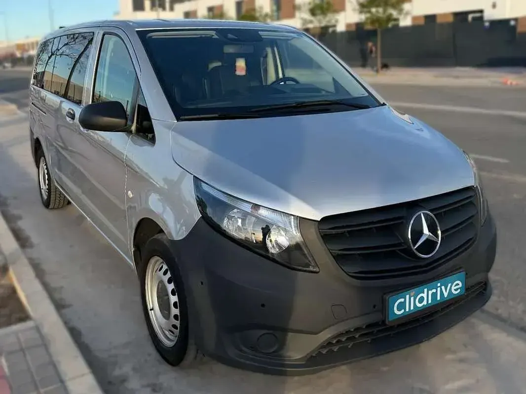 Usado Mercedes Vito 136 CV (100 kW) 2021 Gris Van